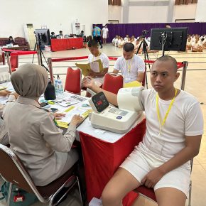 1.512 Peserta Penerimaan Anggota Polri 2024 Ikuti Tes Rikkes I di Polda Kalteng