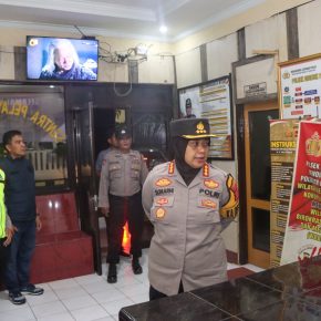 Kapolresta Cirebon Pimpin Patroli KRYD Dilanjutkan Pengecekan Polsek Gegesik