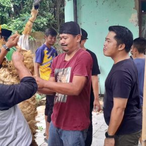 Kecamatan Kemiri Sembelih 2 Ekor Kambing Qurban untuk Warga Sekitar