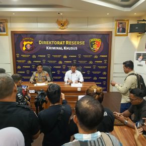 Dinyatakan P21, Tersangka Penggunaan Kawasan HPK Sebagai Lokasi Tambang Tanpa Izin Diserahkan Ditreskrimsus Polda Kalteng ke Kejaksaan