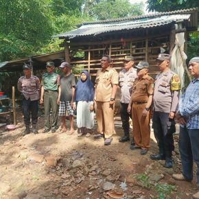 Kebahagian Warga Desa Kerandon Dapat Bantuan Bedah Rumah dari Polresta Cirebon
