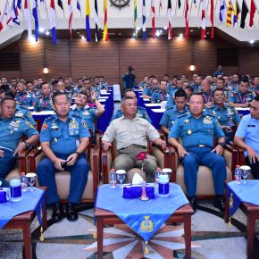 Danlanal Cirebon Mengikuti Kegiatan Senior Officer Leadership Seminar (SOLS) TA 2024.