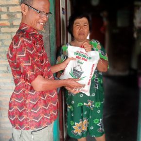 GEMAN Tebing Tinggi Bagikan 20 Karung Beras Kepada Dhuafa dan Fakir Miskin