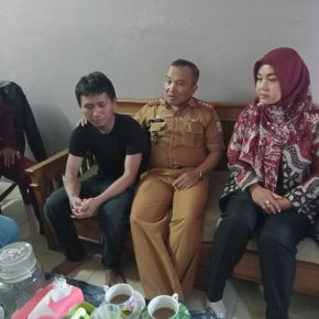 Camat Talun Abdul Roup SH.MH.,A.Kp ikut Hadiri Kepulangan Pegi Setiawan
