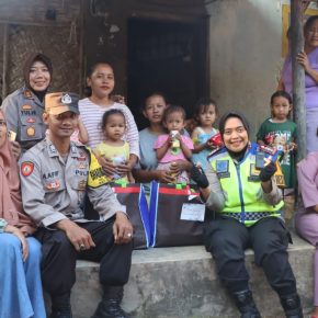 Kapolresta Cirebon Berikan Bantuan kepada Anak Asuh Stunting