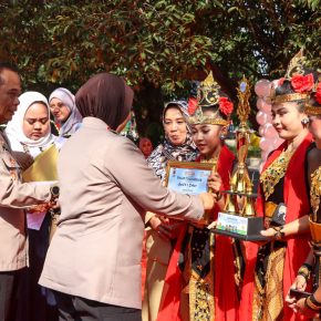 Polresta Cirebon dan KPAID Kabupaten Cirebon Gelar Lomba Tari Memperingati Hari Anak Nasional Tahun 2024