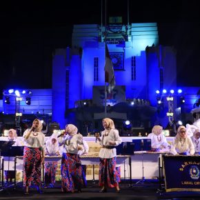 Tim Kolintang Sarwajala Lanal Cirebon Meriahkan Malam Puncak Hari Jadi Cirebon Ke-597 Tahun 2024