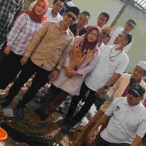 Kunjungan dan Silaturahmi di kediaman Lurah Desa Keramat Lurah H, Nuralam/ibu Hj, Nuraliah