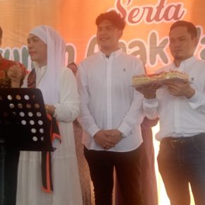 Ketum DPP LSM HARIMAU HADIRI ANNIVERSARY PT.DAMAI PUTIH   ABADI DAN ULTAH IBU IDA FARIDA   Serta Santunan Anak Yatim Piatu.