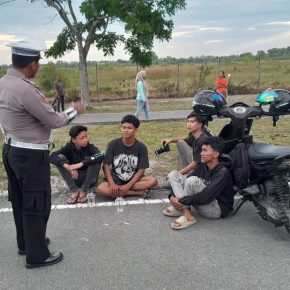 Ditlantas Polda Kalteng Edukasi Masyarakat dan Imbau Jadi Pelopor Keselamatan Berlalu Lintas*