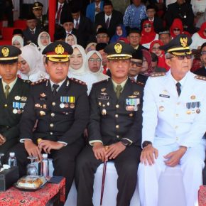 Dandim 0614/Kota Cirebon Pembaca UUD 1945, Pada Upacara Bendera Peringatan HUT ke-79 Kemerdekaan RI Tahun 2024 Tingkat Kota Cirebon