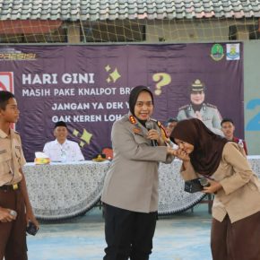 Kapolresta Cirebon Berikan Penyuluhan kepada Siswa SMAN 1 Palimanan