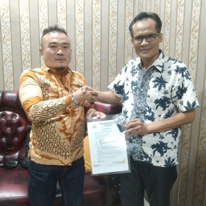 Silaturahmi dan Penyerahan Surat Tugas Ketua Investigasi LBH PMBI Provinsi Banten kepada Endang Sra, SE.