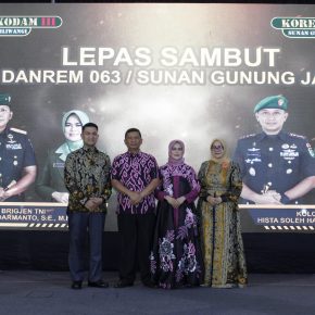 Danlanal Cirebon Hadiri Acara Lepas Sambut Danrem 063/Sunan Gunung Jati