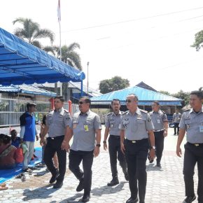 Komitmen Bersama Raih WBK, Kadivpas Kanwil Kemenkumham Sumut Monev Pada Lapas Tebing Tinggi Pastikan Layanan Publik Sesuai Standar