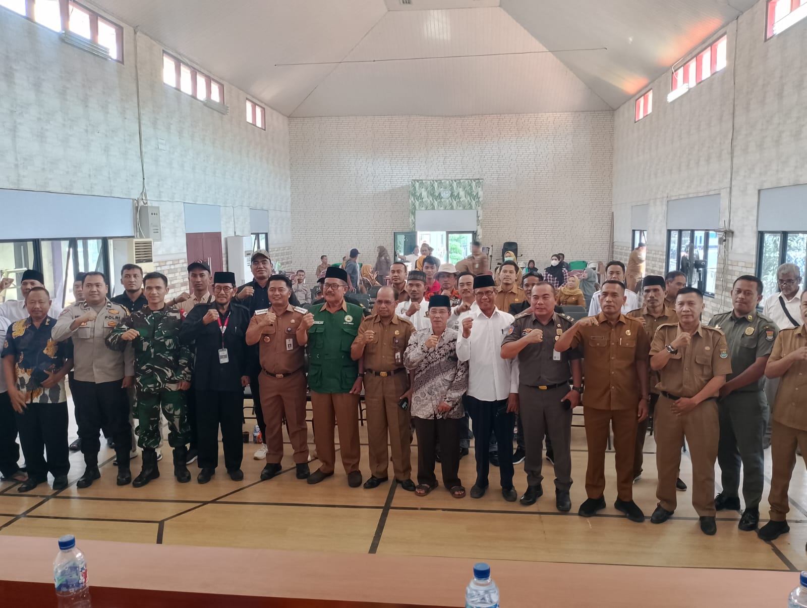 Sesi Foto bersama Muspika kecamatan kemiri setelah acara selesai dok.istimewa