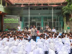 Kapolresta Cirebon Sambangi Yayasan Islamiyah Weru, Ajak Siswa Jadi Pemimpin Hebat dan Jauhi Narkoba