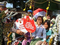 Forkopimda Plus Kabupaten Cirebon Meriahkan HUT RI ke-80 dengan Lomba Goes Becak Hias di Kawasan Batik Trusmi