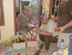 Polresta Cirebon Sita Ratusan Botol Miras Hasil Razia Pekat