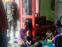 Babinsa Kesepuhan Dampingi Kegiatan Pemberian Makanan Tambahan untuk Balita Stunting