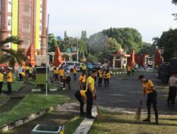 Gerakkan Indonesia ASRI, Polresta Cirebon Gaungkan Eco-Policing Lewat Aksi Jumat Bersih Serentak