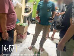 Polresta Cirebon Sita 78 Botol Miras Hasil Razia Pekat