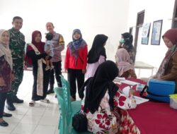 Babinsa Dampingi Imunisasi Susulan ORI Campak dan Rubela di Kelurahan Sukapura