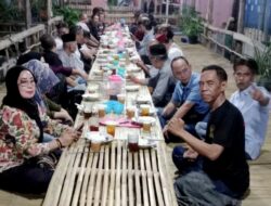 Untuk Mempererat Tali Silaturahmi Insan Media Cetak Dan Media online Paguyuban Wartawan Cirebon Raya Jaya (PWCR) Jaya Menggelar Bukber 
