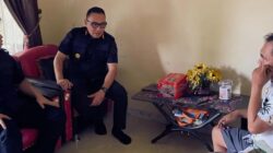 Kepedulian untuk Jajaran, Karutan Kandangan Jenguk Petugas yang Tengah Sakit